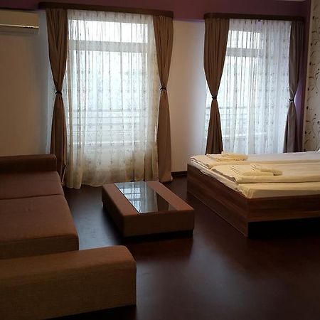 Sunlight Studio Apartment Gran Varadino Esterno foto